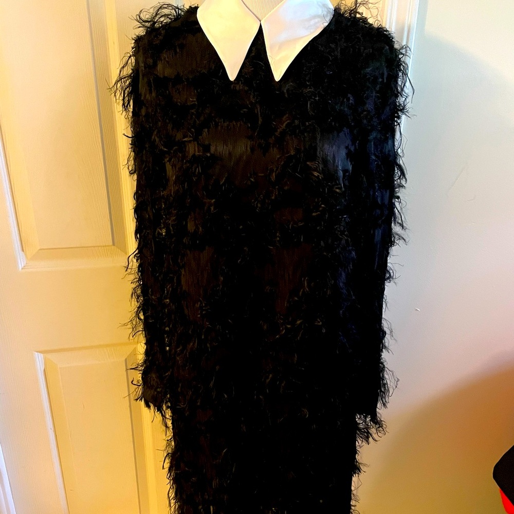 Beautiful MSGM feathery white collar shift Dress NWOT